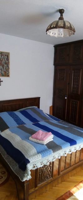 Casa Mona Curtea de Argeș