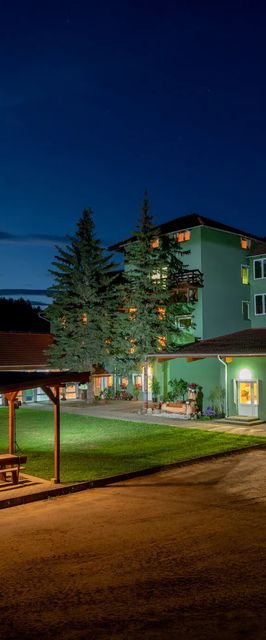 Zöldsziget Menedék, Rendezvény-és pihenőház Bárna