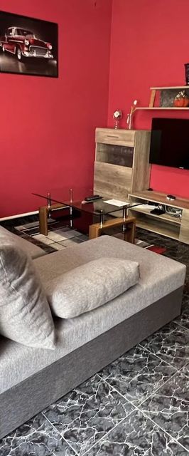 Erik Apartman  Jászszentlászló