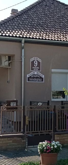 Nyugalom Vendégház Felsőszentmárton