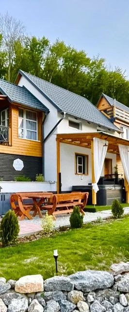 Calm Resort Vendégház Magyarhertelend