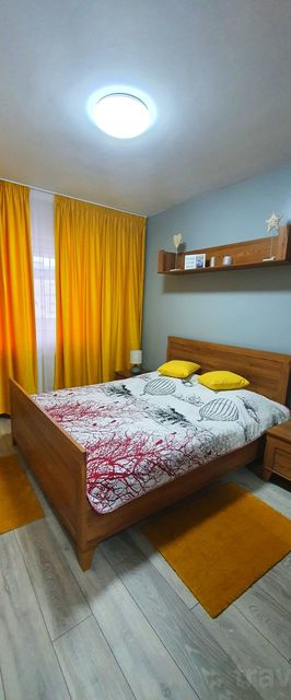 Yellow House Berceni București