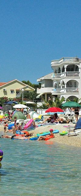 Apartments Bloom Vir