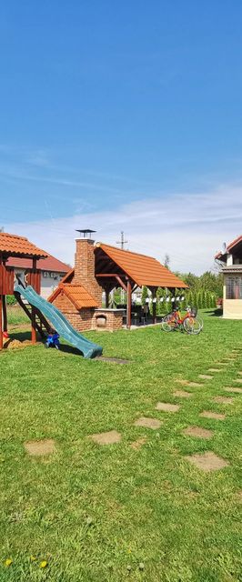 Lebenik Vendégház Levelek