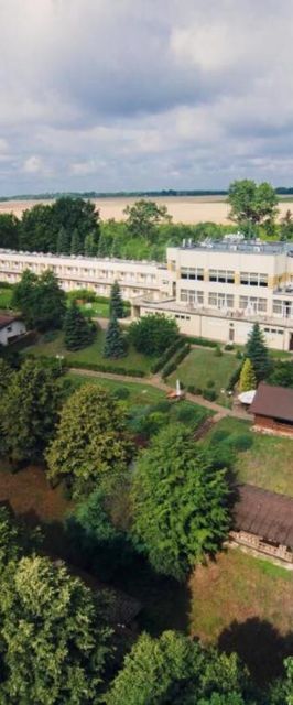 CENTRUM SZKOLEŃ I KONFERENCJI GEOVITA W JADWISINIE