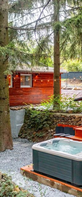 LOMBDELUXE GREY 750 Vendégház Mátraszentimre Fallóskút