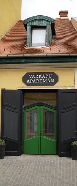 Várkapu Apartman Eger