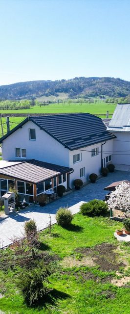 Casa Ansi Sărămaș