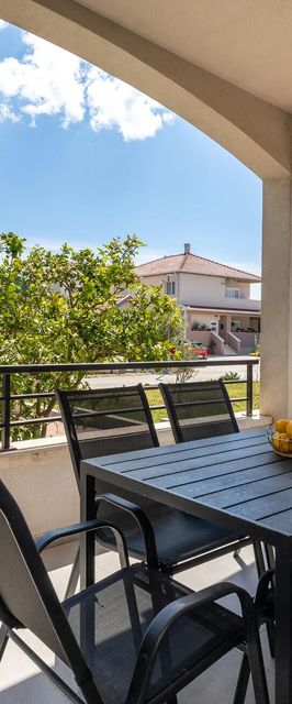 Apartman Opuzen - CDR541