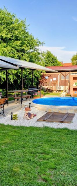 Barackvirág Apartman Tiszakécske