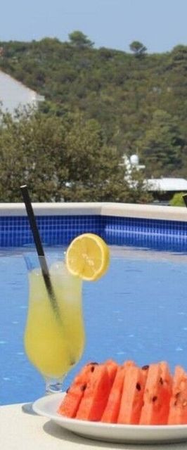 Apartmanok Családok Részére Medencével Pomena Mljet - 22317