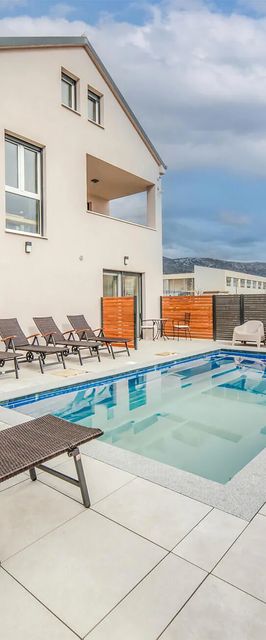 Apartman Kaštel Novi - CSC428