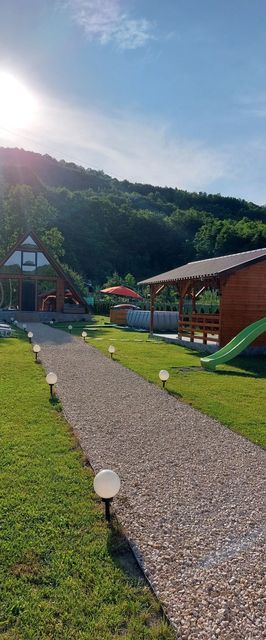 Cabana A-frame Nis Coțofenești