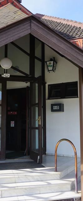 Május 1 Vendégház - Torony