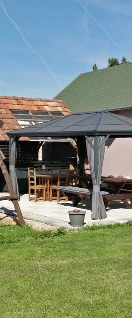 Novákporta Vendégház Lakhegy