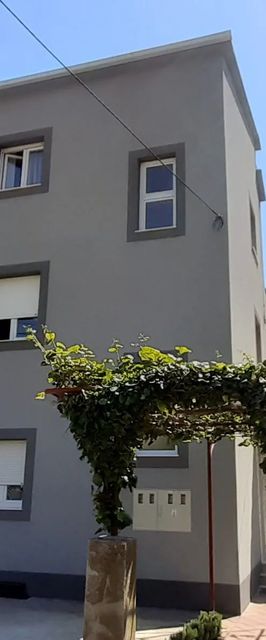 Apartment Monika Kastel Kambelovac