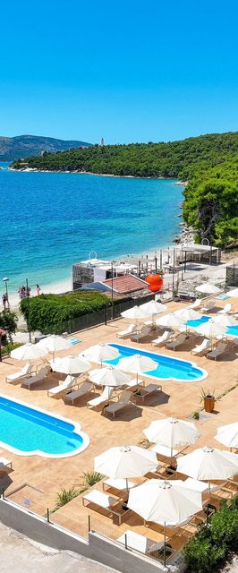 Apartments Medena Seget Donji