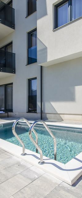 Apartments Luxury Villa V2 with rooftop Vir