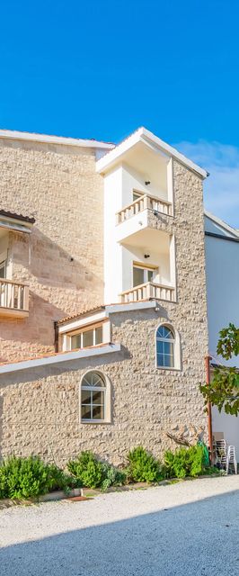 Apartments Tonko Duce