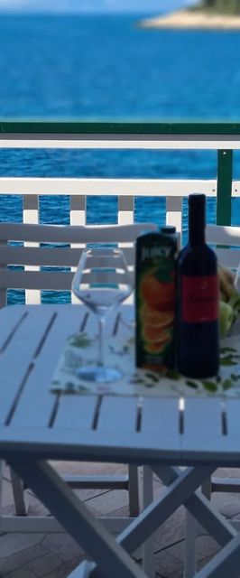 Apartments Ana i Ante Milna