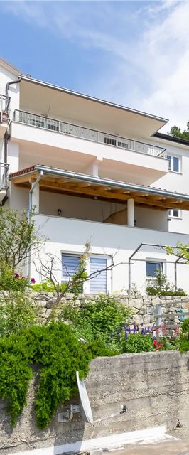 Apartments Ana Brela