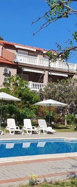 Apartments Zeljka B Mundanije