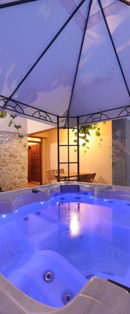 House Stratus Sukosan