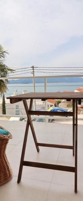 House Rosemary Komarna