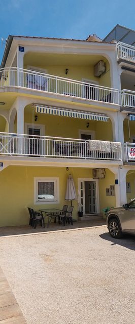 Apartments Lemon Vodice