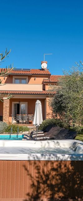 House Casa Clara Kastelir