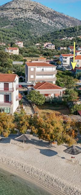 House Dvor Seget Vranjica