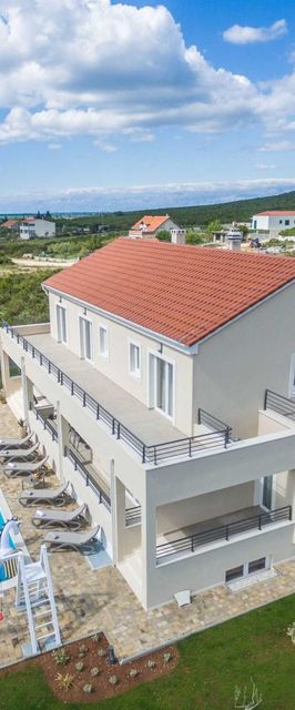 Villa Providenca Heated Pool Debeljak