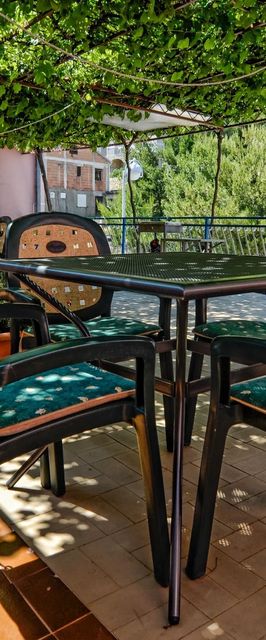 Apartments Lulak Orebic