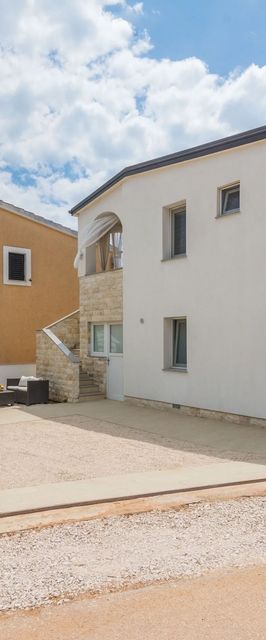 Apartments Ivanusevic Vir II