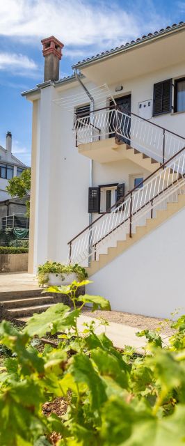 Apartment Biserka Malinska