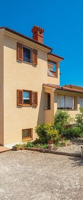 Apartment House Vinkuran