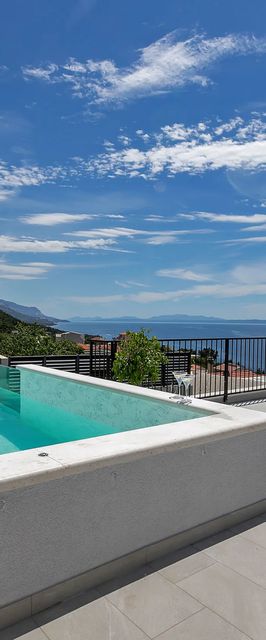 Villa Roof pool Brela