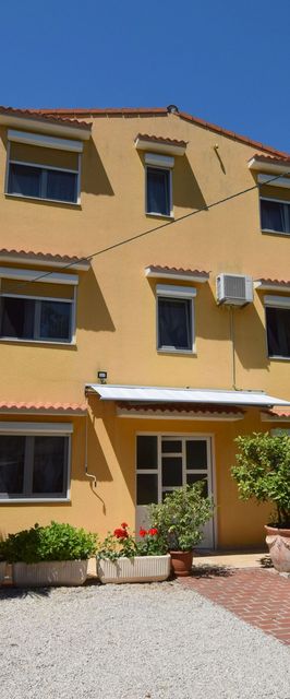 Apartments Jelica Njivice