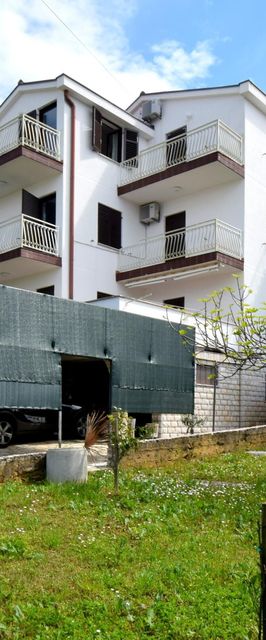 Apartments Jasna Njivice