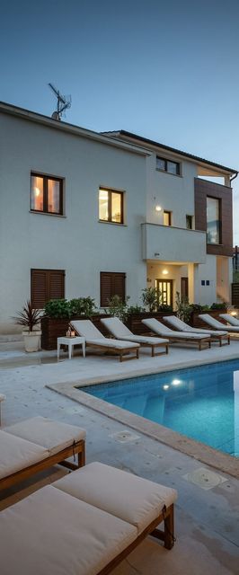 Apartment Residence Mala 1 s bazenom i whirlpool-om Funtana