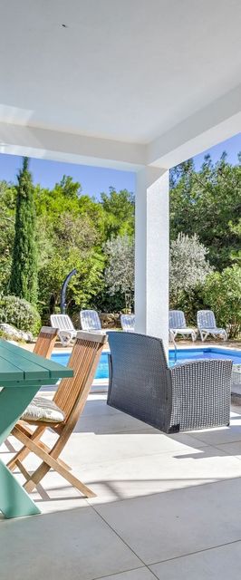 Apartments SIPARIS Zambratija