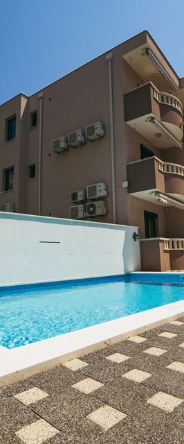 Apartmanok Családok Részére Medencével Promajna, Makarska - 6849 Promajna