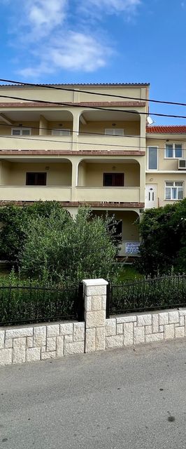 Apartmanok Parkolóhellyel Lopar, Rab - 20644 Lopar