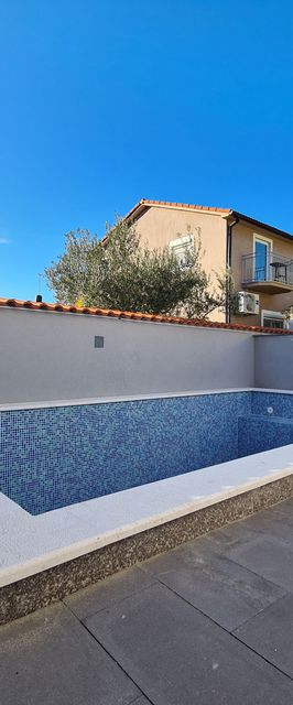 Ház Családok Részére Medencével Peroj Fazana - 20754