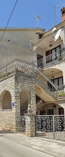 Apartmanok Parkolóhellyel Pula - 20815