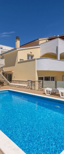 Apartmanok Családok Részére Medencével Sevid, Trogir - 21163 Sevid