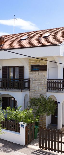 Apartmanok Parkolóhellyel Vodice - 21216