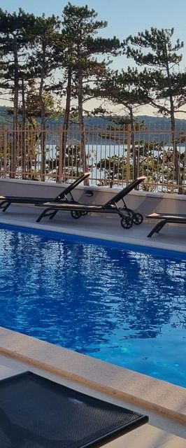 Apartmanok Családok Részére Medencével Silo, Krk - 21242 Šilo