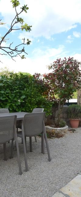 Apartmanok és Szobák Parkolóhellyel Rasopasno, Krk - 21325 Rasopasno