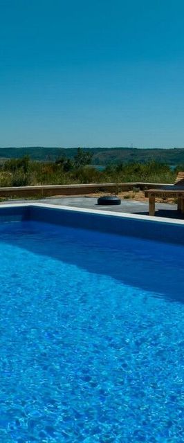 Apartmanok Családok Részére Medencével Rtina - Stosici, Zadar - 21450 Rtina - Stošići